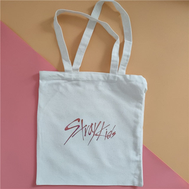 1 Pcs Kpop Stray Kids Bang Chan Lee Know Hwang Hyun-Jin Black and White Canvas Bag Laser Logo Shopping Tote Accessories