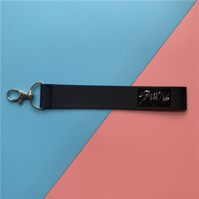 1 Pcs Kpop Stray Kids GO LIVE Phone Lanyard Strap Bag Pendant Key Chain Keyring FELIX SEUNG MIN MIN HO Fans Collection