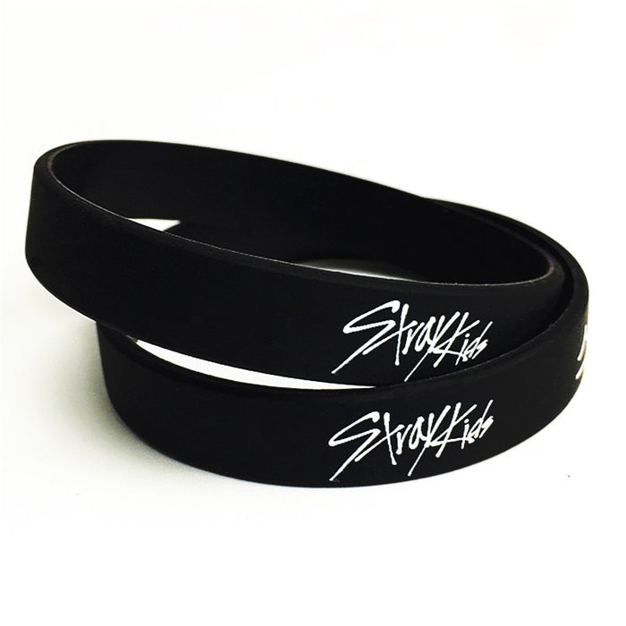 1 Pcs Kpop Stray Kids New Album Combination Name Logo Black Yellow Bracelet Character Silicone Bracelet Wrist Strap Accessories