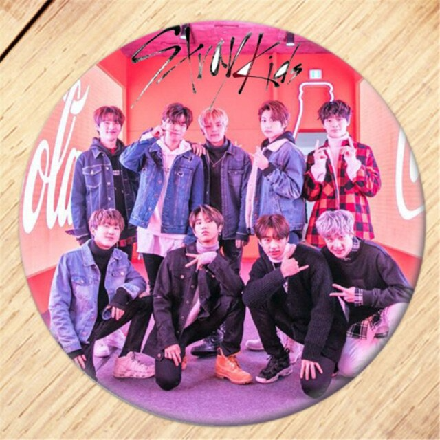 Free Shipping Kpop Stray Kids Brooch Pin Badges For Clothes Backpack Decoration Jewelry
