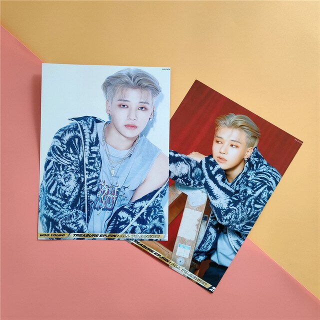 2pcs/set Kpop ATEEZ poster stickers 21*30cm self-adhesive Photo Album WONDERLAND hanging painting K-pop Ateez photo poster