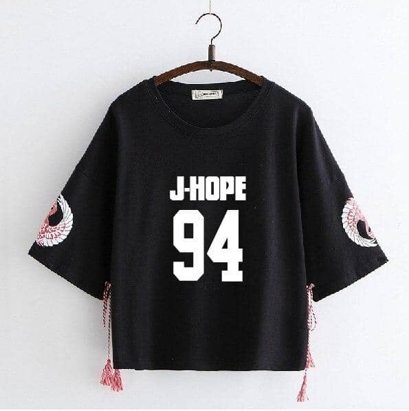 Kpop Newest EXO cotton tshirt k-pop Japanese style small fresh round neck girl T-shirt streetwear kawaii Tee shirt women loose summer tops that you'll fall in love with. At an affordable price at KPOPSHOP, We sell a variety of EXO cotton tshirt k-pop Japanese style small fresh round neck girl T-shirt streetwear kawaii Tee shirt women loose summer tops with Free Shipping.