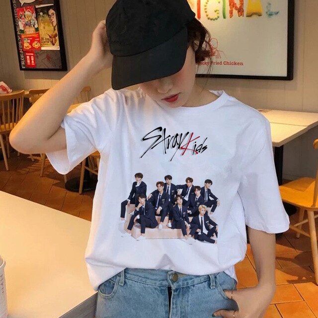 Stray Kids T-Shirt 90s Streetwear Summer T-shirts Stray Kids Women Top Female Hip Hop Clothes O-neck Casual Lady Tees Tops Shirts
