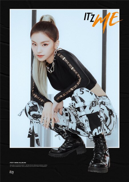 ITZY Kpop WANNABE Posters Korean Singers White Coated Paper Prints Clear Image Home Decoration wall stickers