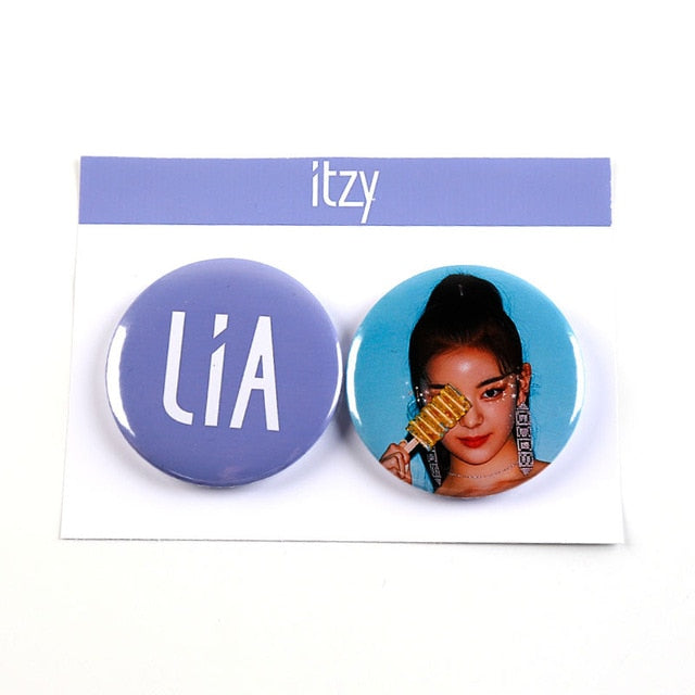 ITZY New Album IT'zICY Badges Pins Brooches Chest Bag Accerssories RYUJIN CHAERYEONG YUNA LIA YEJI DALLA DALLA