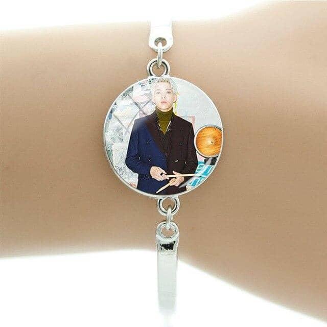 Kpop Newest 2019 Trendy Day6 Bracelet Glass Cabochon Dome Sungjin YoungK Wonpil Dowoon Photo Bracelet Chain Bangle DAY14 that you'll fall in love with. At an affordable price at KPOPSHOP, We sell a variety of 2019 Trendy Day6 Bracelet Glass Cabochon Dome Sungjin YoungK Wonpil Dowoon Photo Bracelet Chain Bangle DAY14 with Free Shipping.