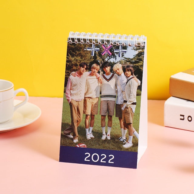 KPOP Bangtan Boys 2022 nct seventeen straykids ateez aespa desk calendar Cosplay gift JIMIN JK SUGA fan collection