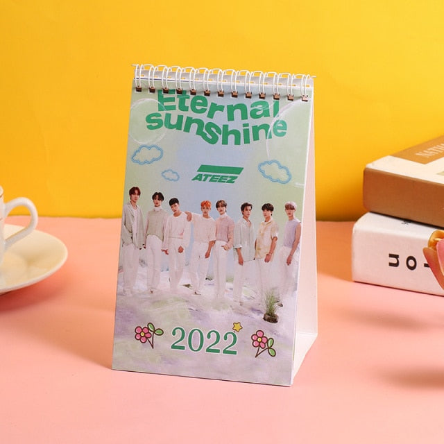 KPOP Bangtan Boys 2022 nct seventeen straykids ateez aespa desk calendar Cosplay gift JIMIN JK SUGA fan collection