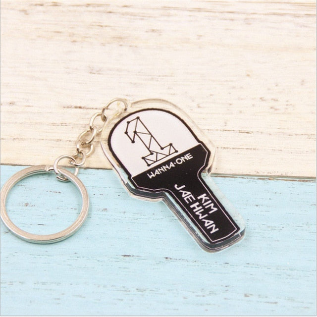 Kpop Wanna One Album KANG DANIEL PARK JI HOON Key Chain Concert Lamp Light Sticks
