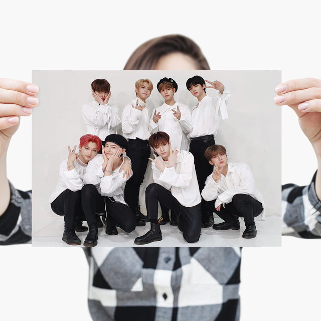 Stray Kids Kpop Poster Music Boy Group Icon Rapper Canvas Painting Wall Art Prints Gift Living Room Decor