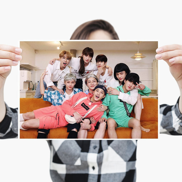 Stray Kids Kpop Poster Music Boy Group Icon Rapper Canvas Painting Wall Art Prints Gift Living Room Decor