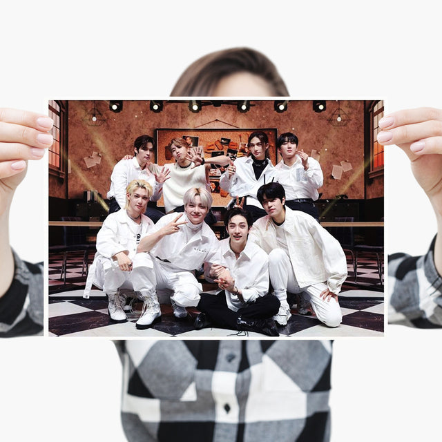 Stray Kids Kpop Poster Music Boy Group Icon Rapper Canvas Painting Wall Art Prints Gift Living Room Decor