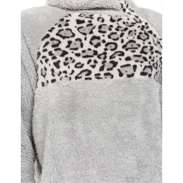 Kpop Newest Sweatshirts Hoodies For Women Long Sleeve Kpop Female Streetwear Winter Patchwork Warm Soft Plush Turtleneck Top Sudadera Mujer that you'll fall in love with. At an affordable price at KPOPSHOP, We sell a variety of Sweatshirts Hoodies For Women Long Sleeve Kpop Female Streetwear Winter Patchwork Warm Soft Plush Turtleneck Top Sudadera Mujer with Free Shipping.