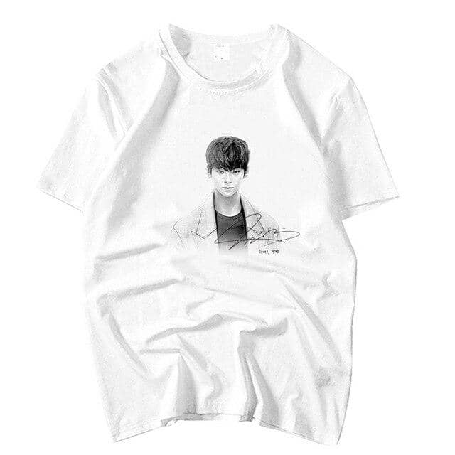Kpop Newest Wanna one member hand drawing and signature printing o neck short sleeve t shirt summer kpop unisex white loose t-shirt that you'll fall in love with. At an affordable price at KPOPSHOP, We sell a variety of Wanna one member hand drawing and signature printing o neck short sleeve t shirt summer kpop unisex white loose t-shirt with Free Shipping.