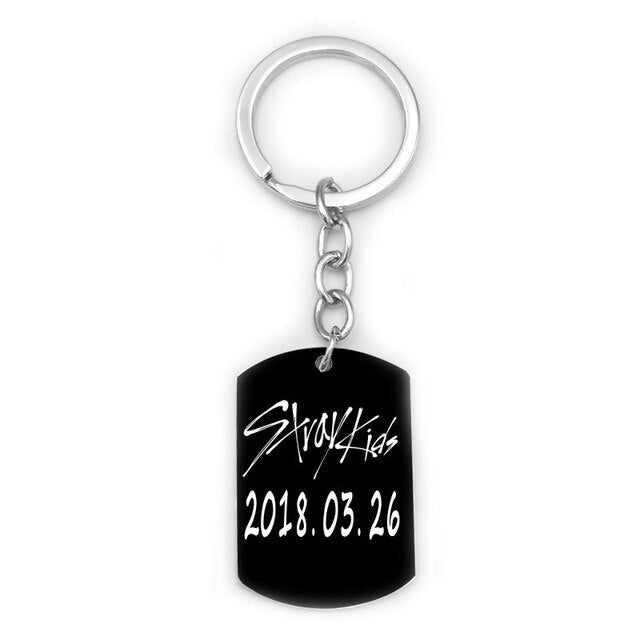 kpop stray kids keychains Black member signature all metal key ring pendant stray kids kpop supplies wholesale Stainless steel