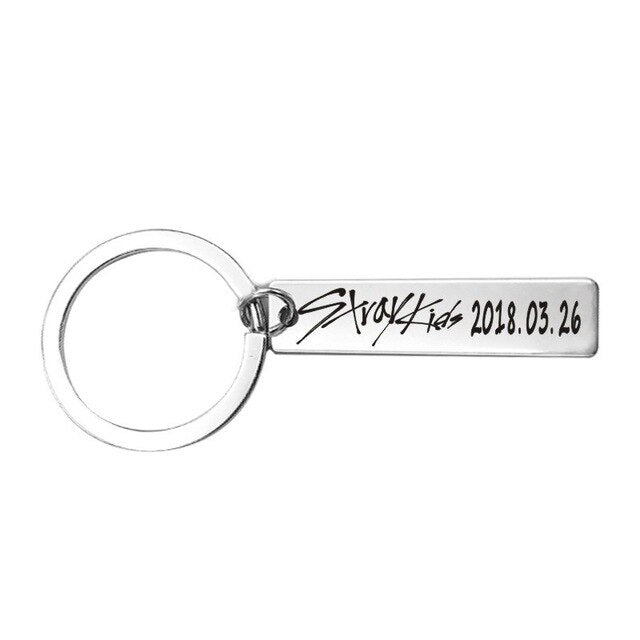 kpop Stray Kids keychains Stainless steel Fashion Member signature All metal good quality key chain stray kids