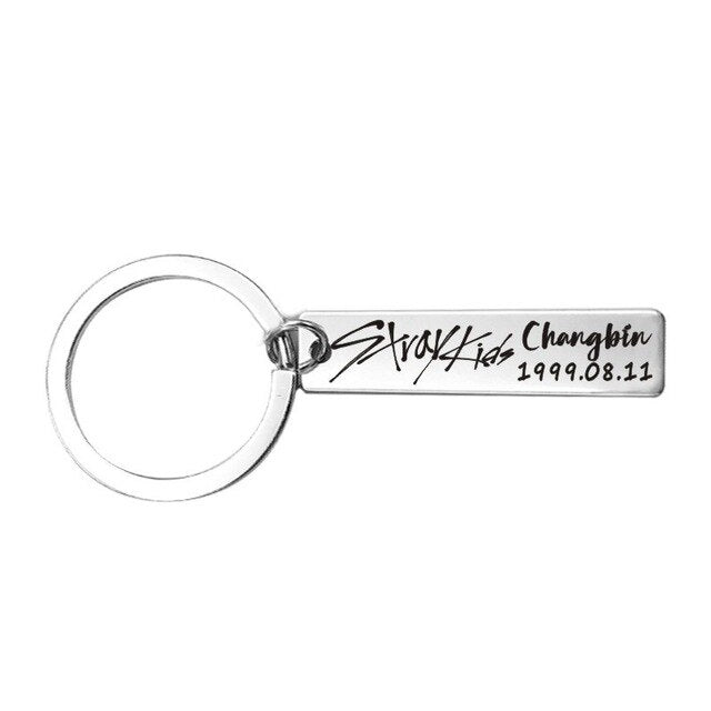 kpop Stray Kids keychains Stainless steel Fashion Member signature All metal good quality key chain stray kids