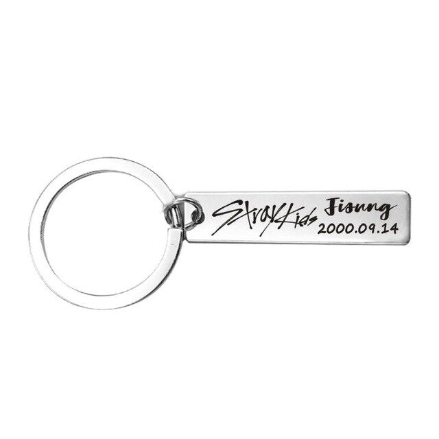 kpop Stray Kids keychains Stainless steel Fashion Member signature All metal good quality key chain stray kids