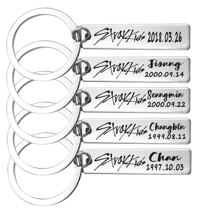 kpop Stray Kids keychains Stainless steel Fashion Member signature All metal good quality key chain stray kids